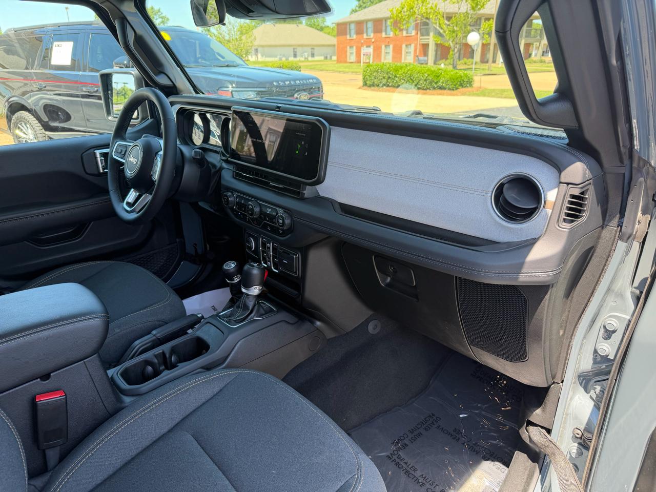 Jeep Wrangler 4xe Sahara 2025