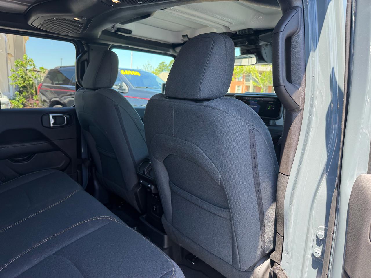 Jeep Wrangler 4xe Sahara 2025