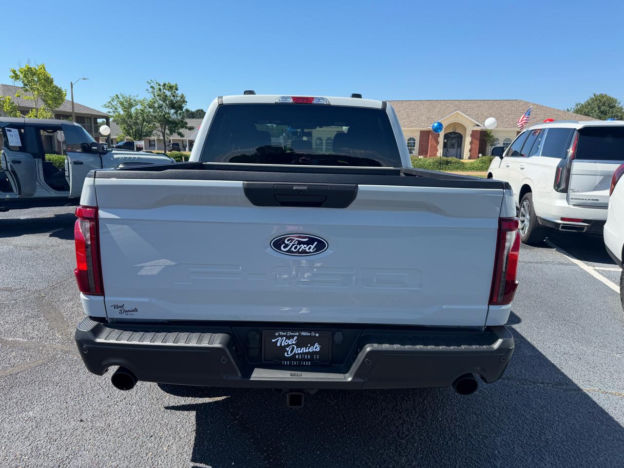 Ford F-150 STX SuperCrew 4WD 2024