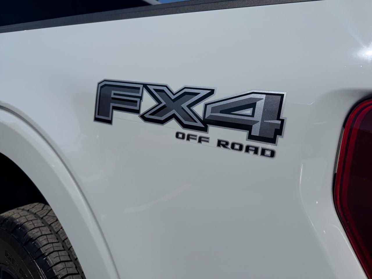 Ford F-150 STX SuperCrew 4WD 2024