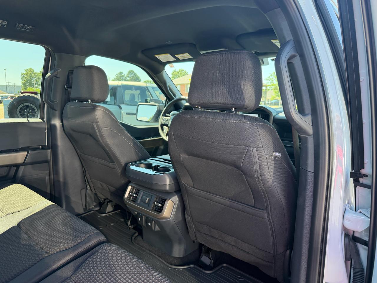 Ford F-150 STX SuperCrew 4WD 2024