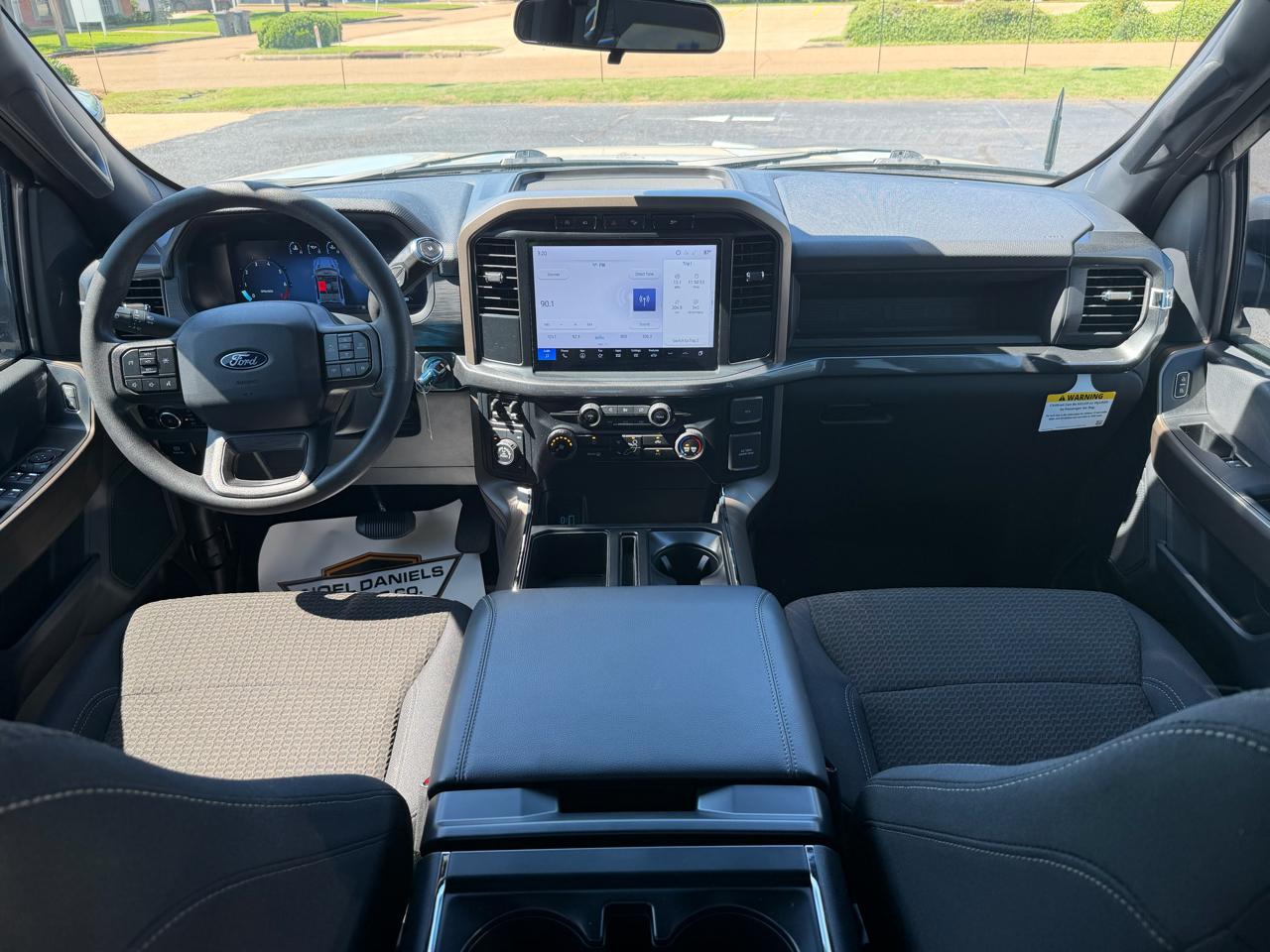 Ford F-150 STX SuperCrew 4WD 2024