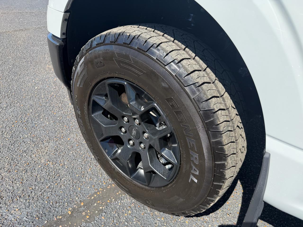 Ford F-150 STX SuperCrew 4WD 2024