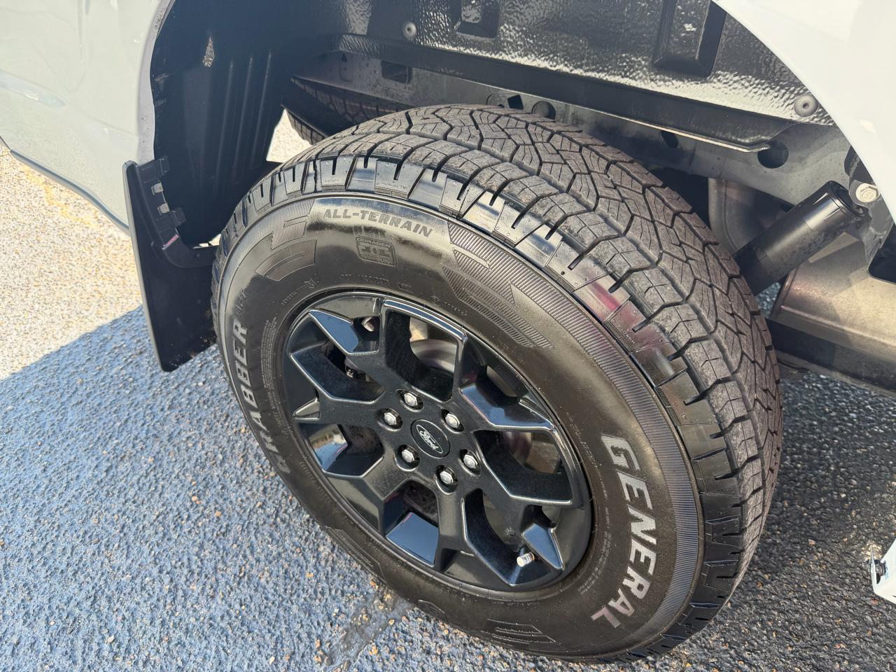 Ford F-150 STX SuperCrew 4WD 2024