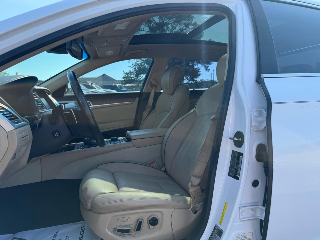 Hyundai Genesis 3.8L 2016