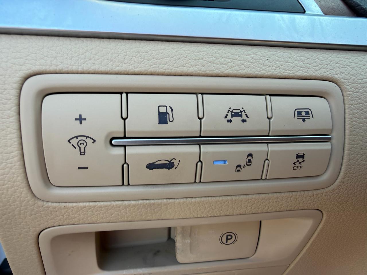Hyundai Genesis 3.8L 2016