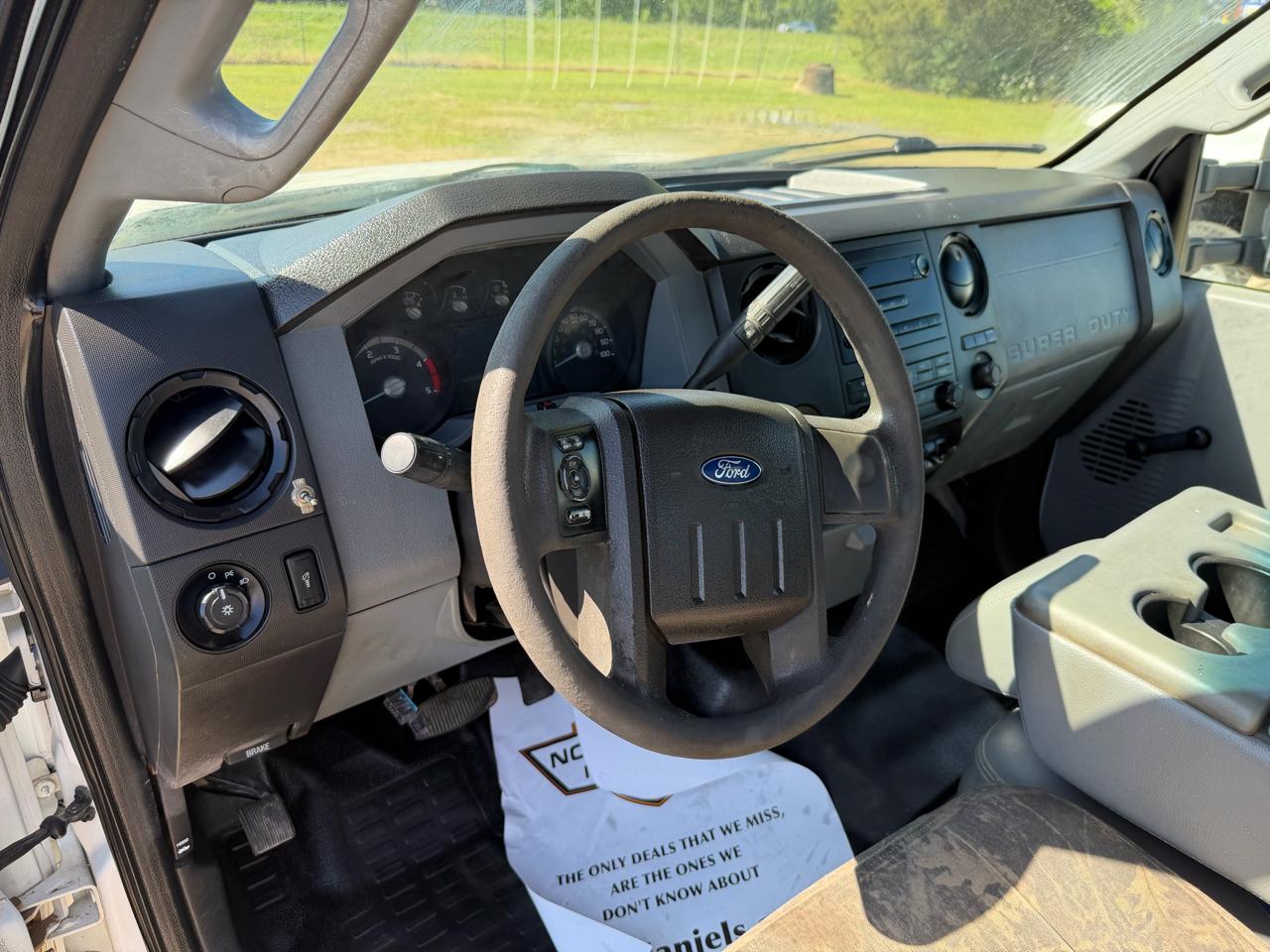 Ford F-550 Regular Cab DRW 2WD 2014