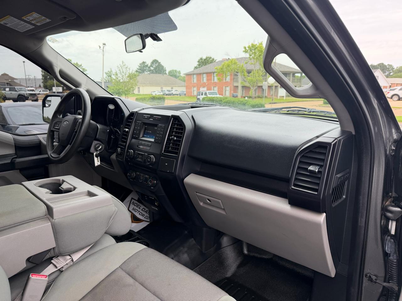 Ford F-150 XL SuperCrew 6.5-ft. Bed 4WD 2017