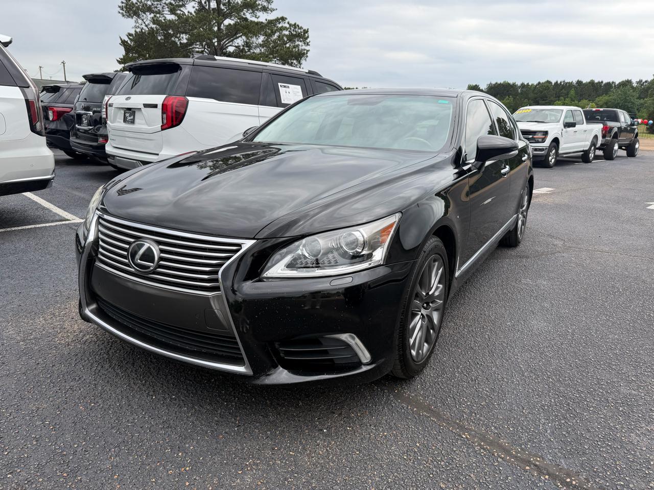 Lexus LS 460 Luxury Sedan 2014