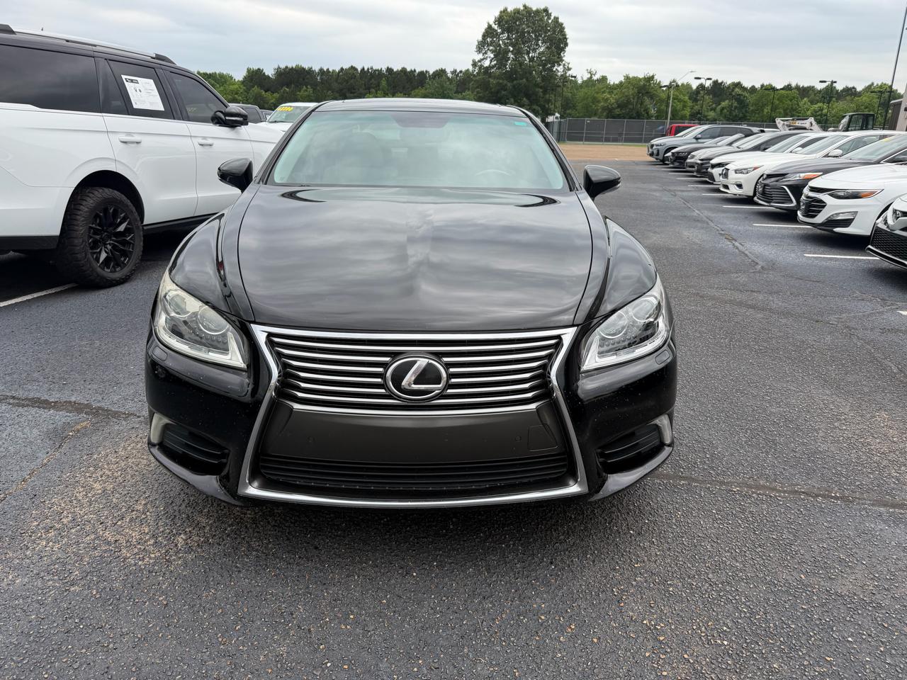 Lexus LS 460 Luxury Sedan 2014