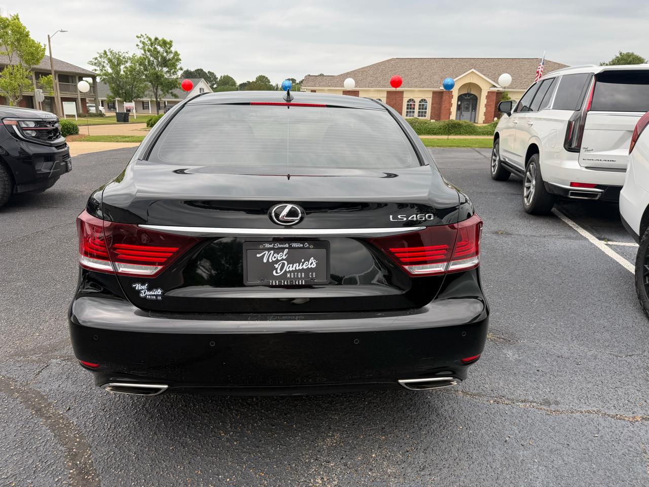 Lexus LS 460 Luxury Sedan 2014