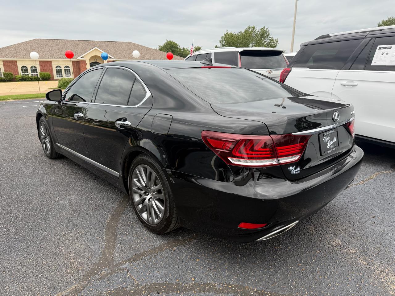 Lexus LS 460 Luxury Sedan 2014