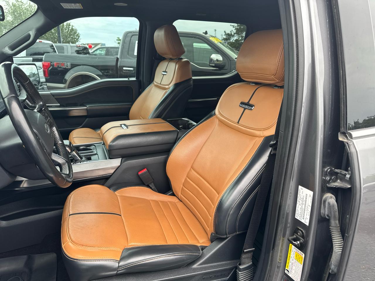 Ford F-150 4WD SuperCrew 145" Platinum 2022