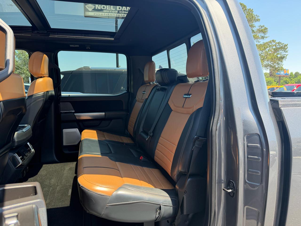 Ford F-150 4WD SuperCrew 145" Platinum 2022