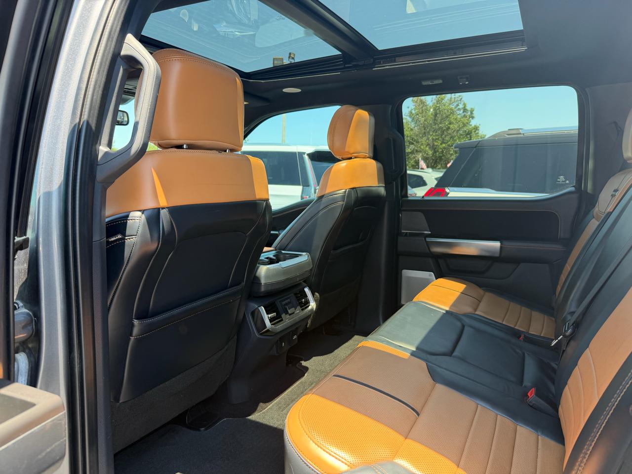 Ford F-150 4WD SuperCrew 145" Platinum 2022