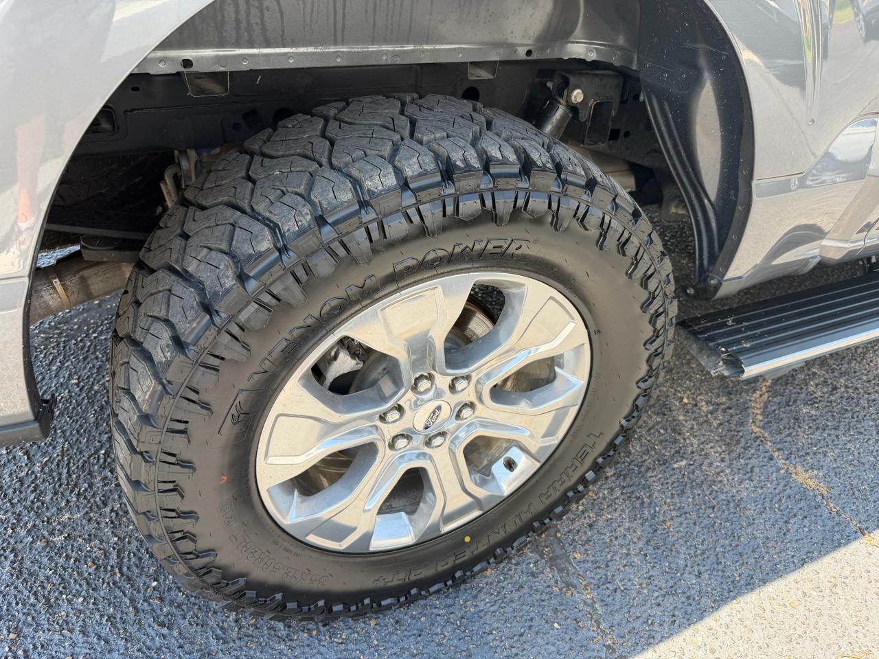 Ford F-150 4WD SuperCrew 145" Platinum 2022