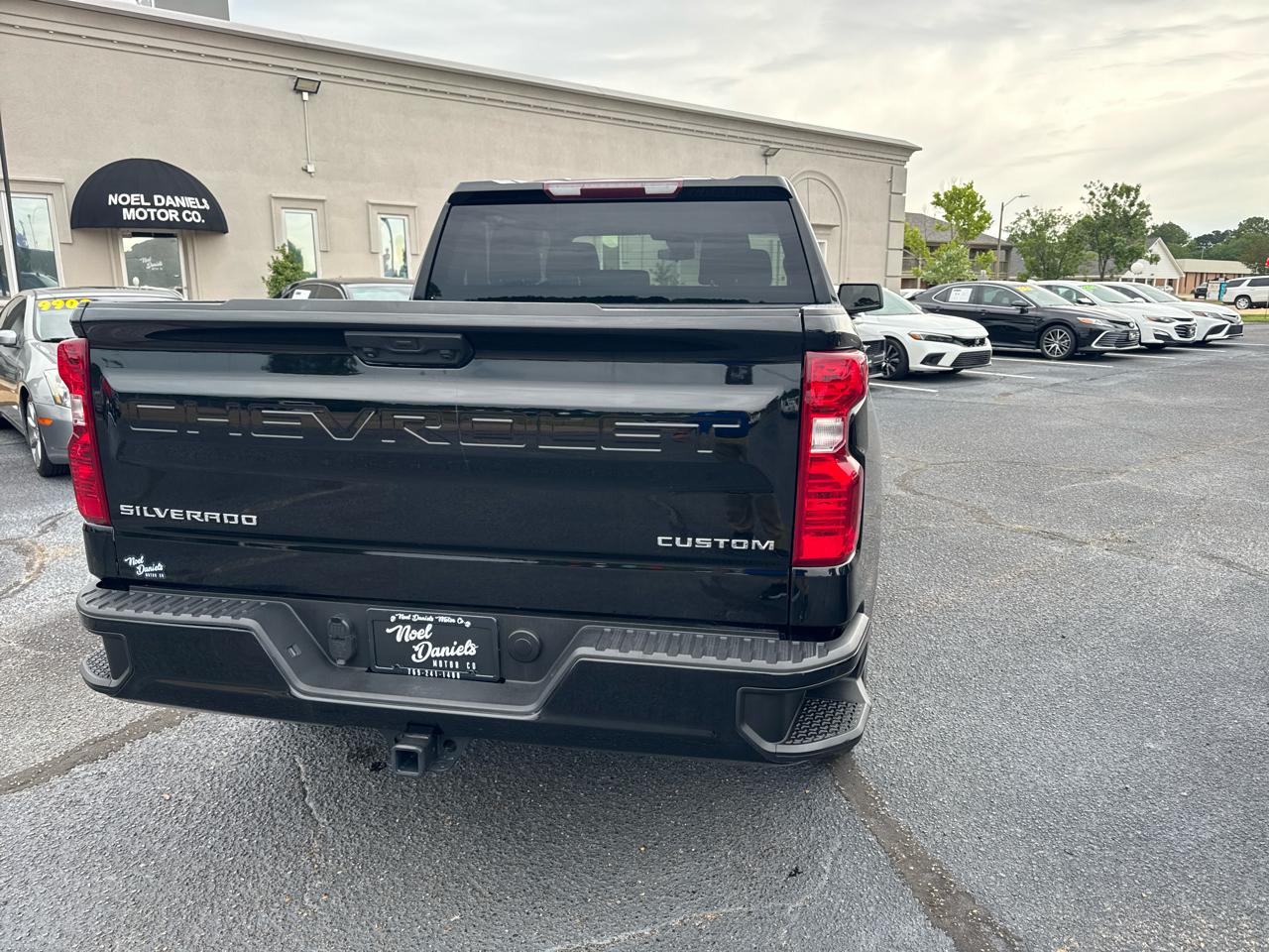 Chevrolet Silverado 1500 Custom Crew Cab 2WD 2022