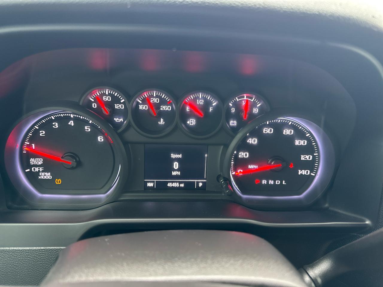 Chevrolet Silverado 1500 Custom Crew Cab 2WD 2022