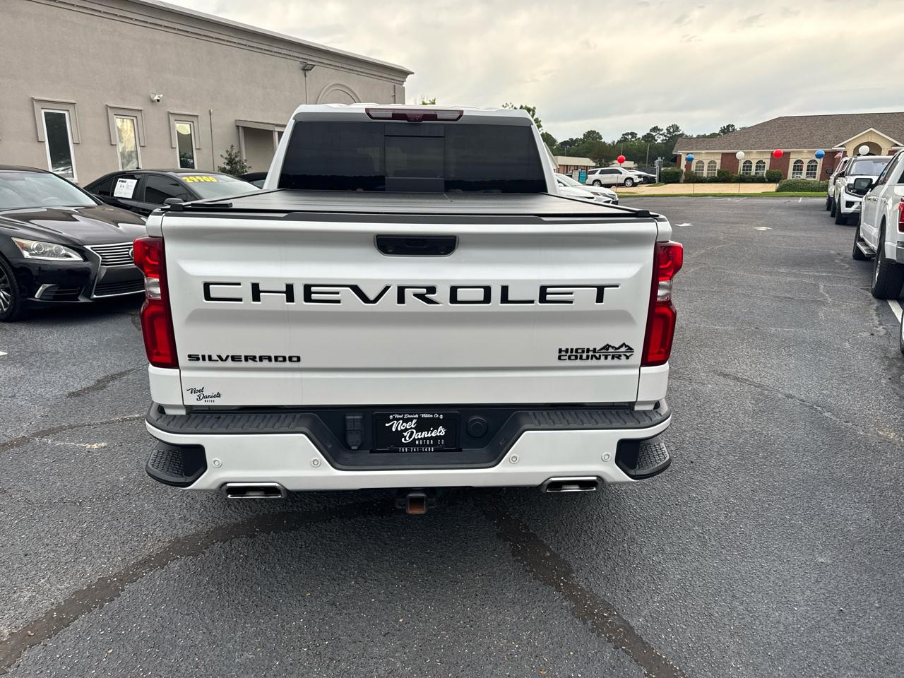 Chevrolet Silverado 1500 High Country Crew Cab 4WD 2023