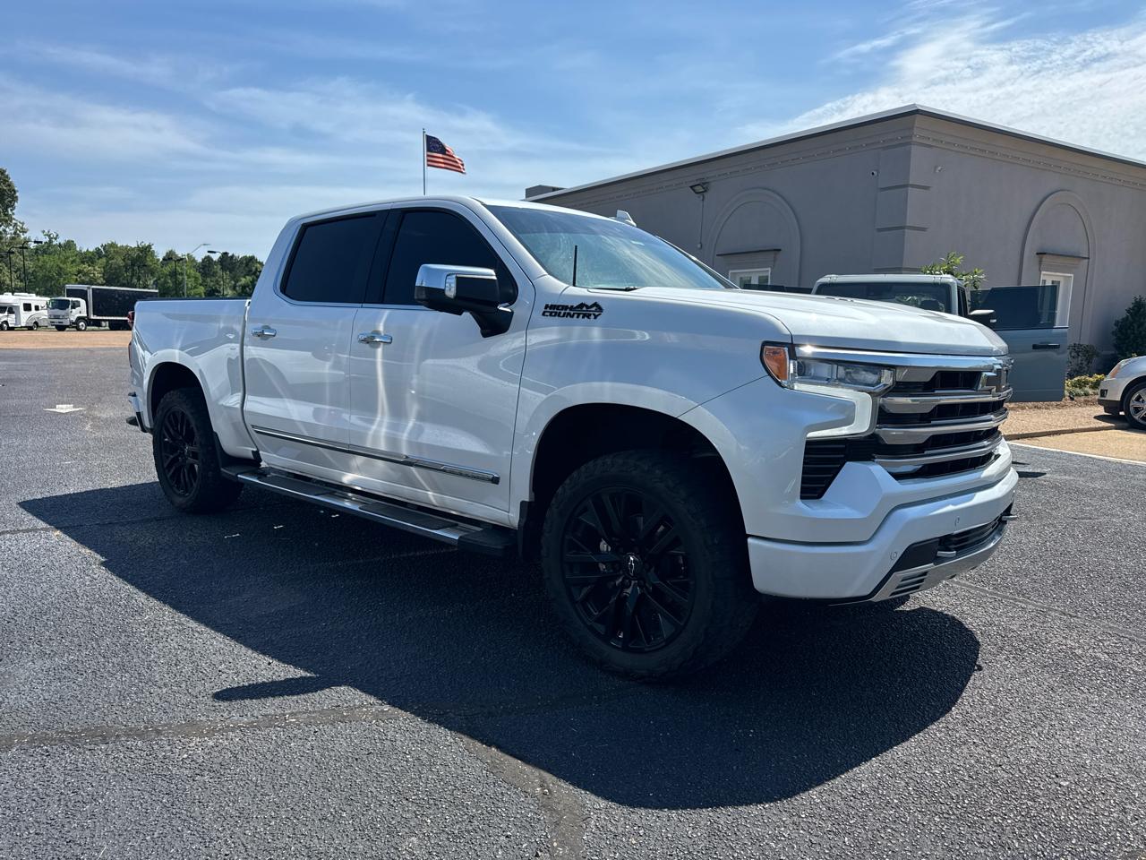 Chevrolet Silverado 1500 High Country Crew Cab 4WD 2023
