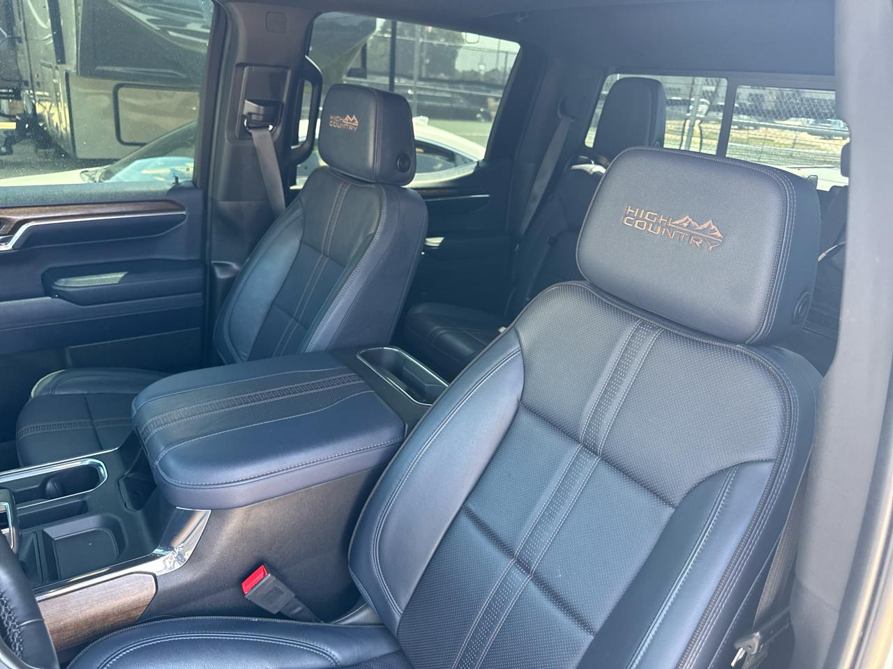 Chevrolet Silverado 1500 High Country Crew Cab 4WD 2023