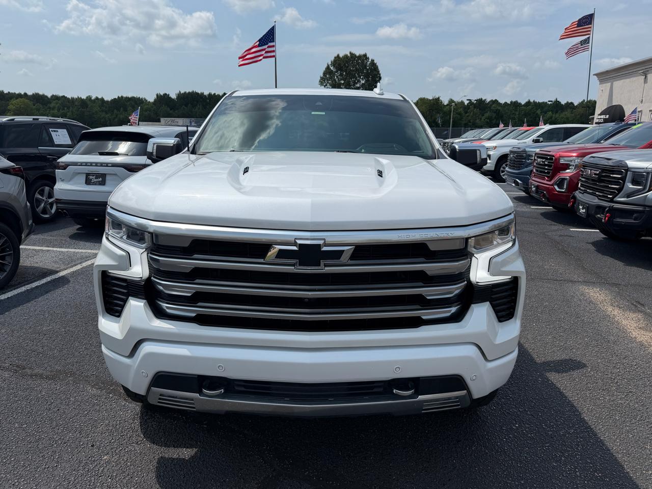 Chevrolet Silverado 1500 High Country Crew Cab 4WD 2023