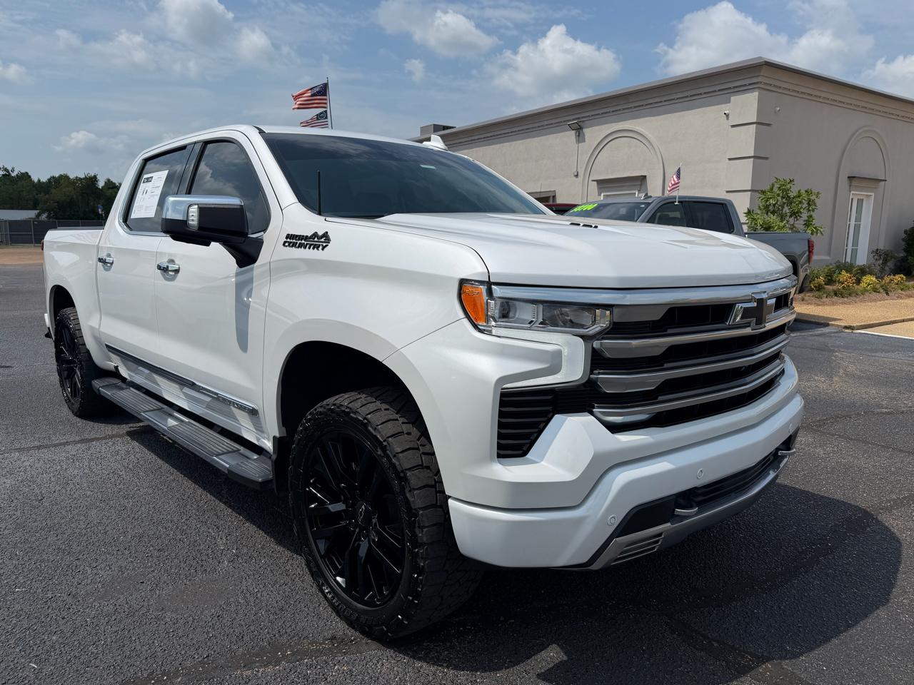 Chevrolet Silverado 1500 High Country Crew Cab 4WD 2023