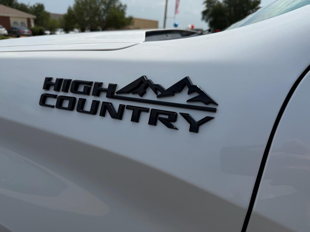 Chevrolet Silverado 1500 High Country Crew Cab 4WD 2023