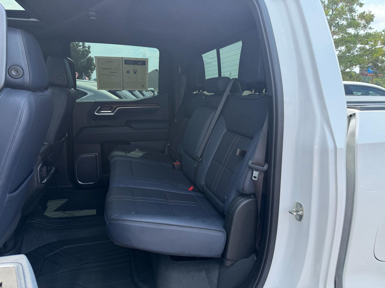 Chevrolet Silverado 1500 High Country Crew Cab 4WD 2023