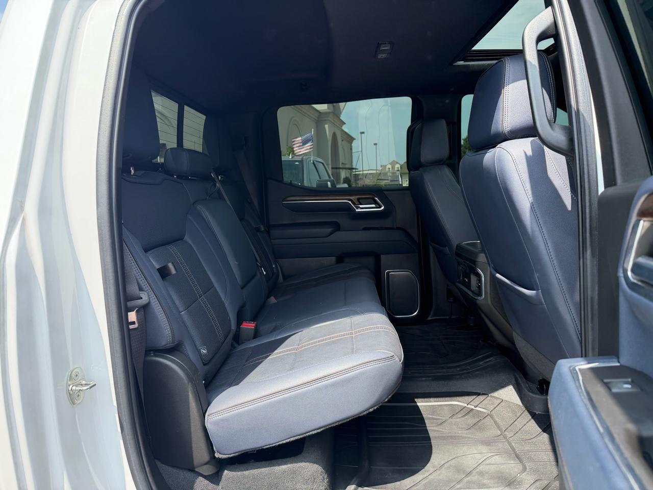 Chevrolet Silverado 1500 High Country Crew Cab 4WD 2023
