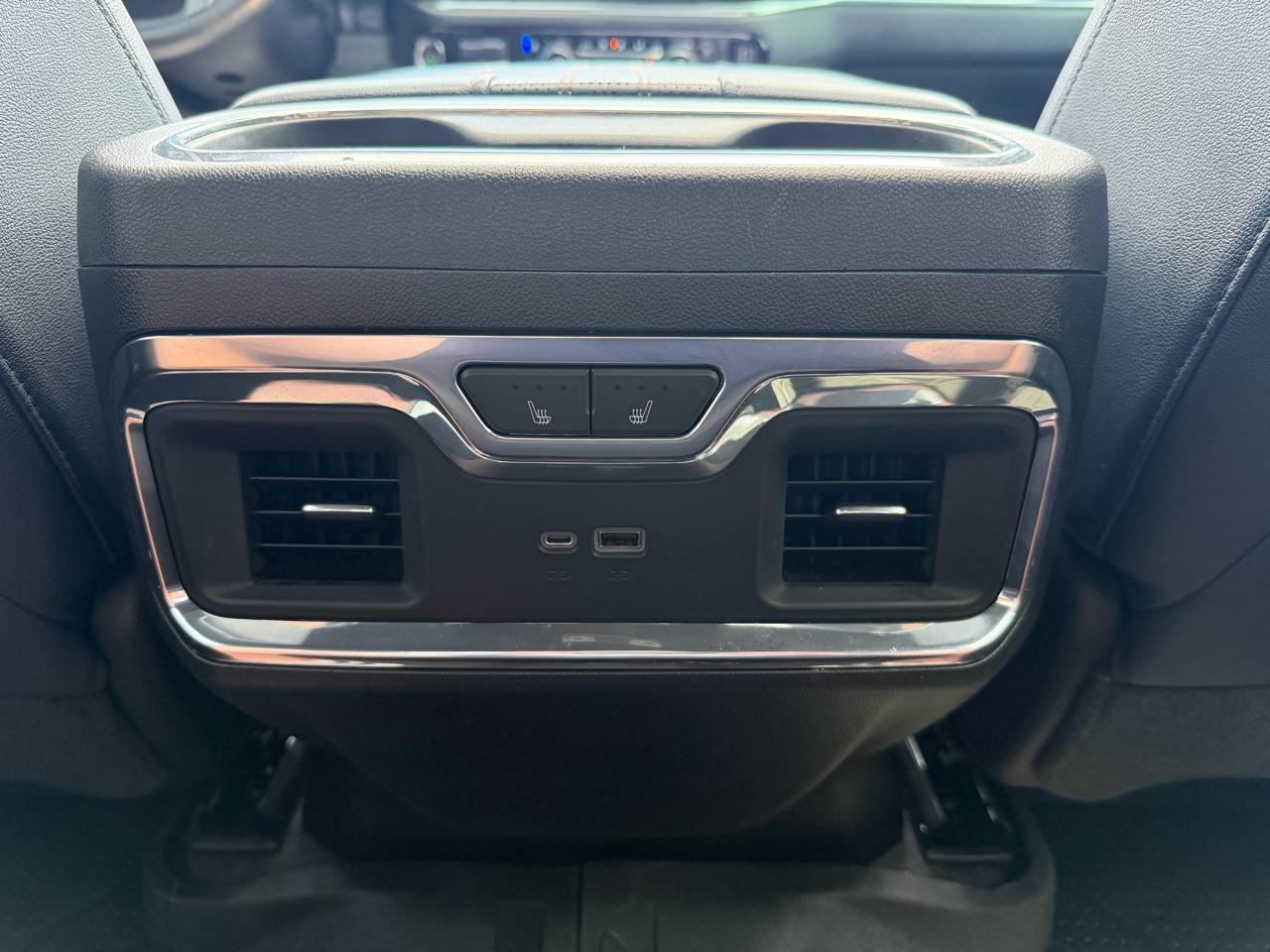 Chevrolet Silverado 1500 High Country Crew Cab 4WD 2023