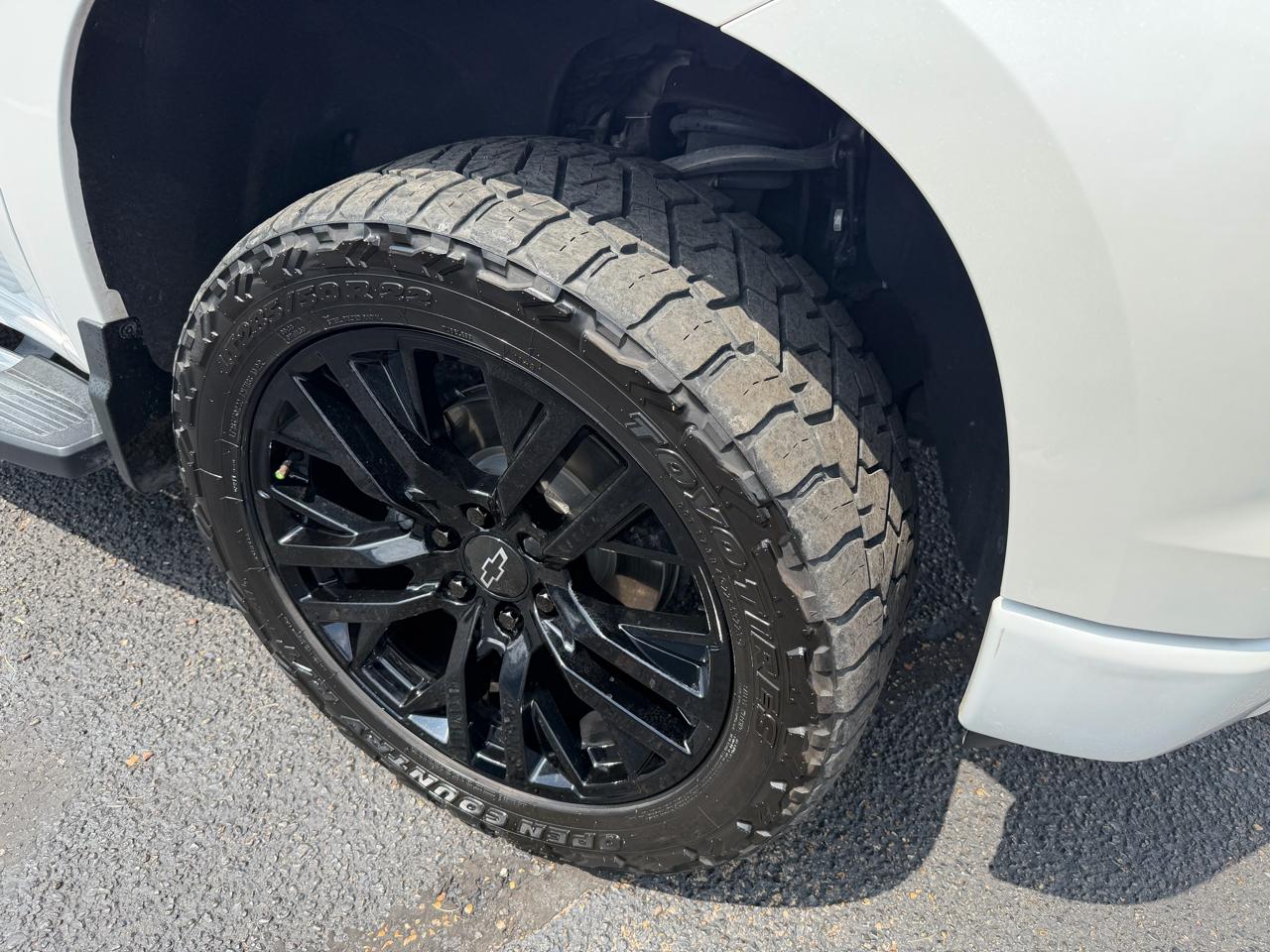 Chevrolet Silverado 1500 High Country Crew Cab 4WD 2023