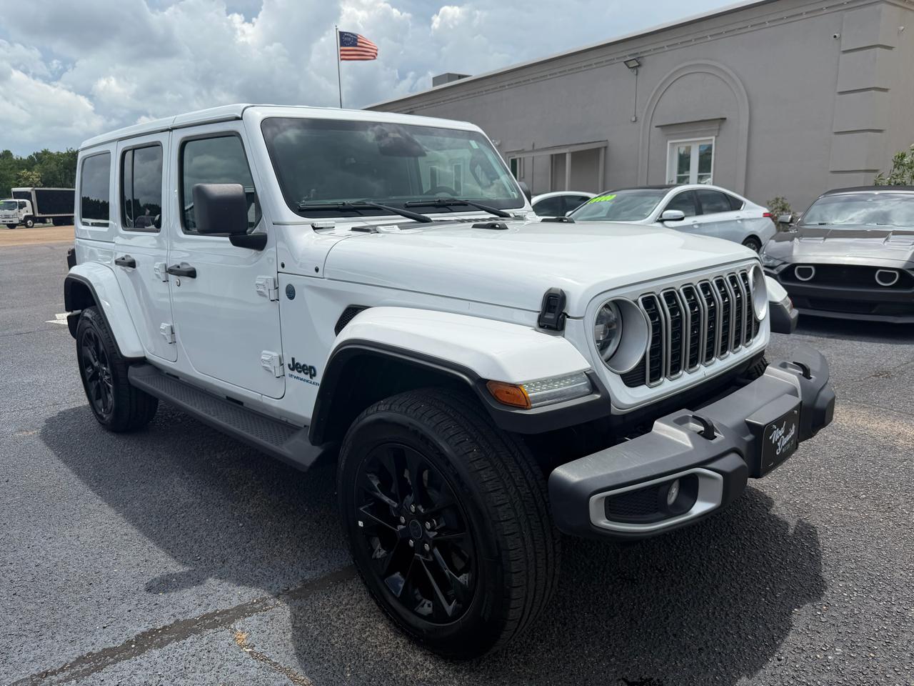 Jeep Wrangler 4xe Sahara 2025