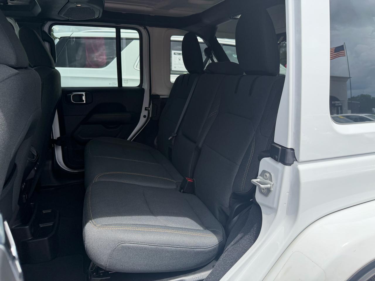 Jeep Wrangler 4xe Sahara 2025