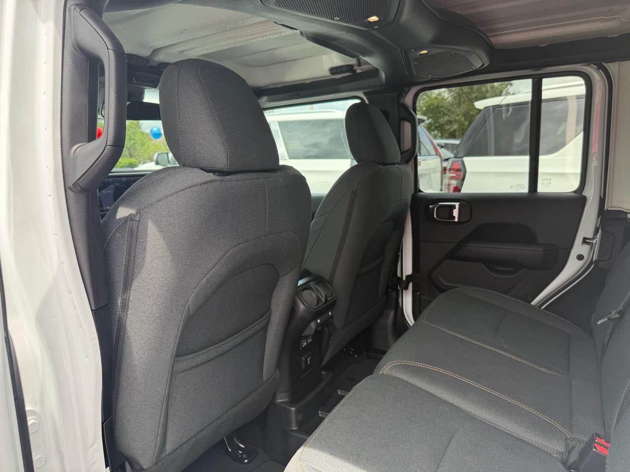 Jeep Wrangler 4xe Sahara 2025