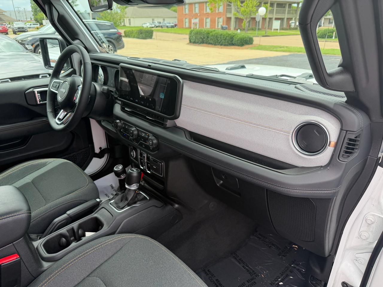 Jeep Wrangler 4xe Sahara 2025