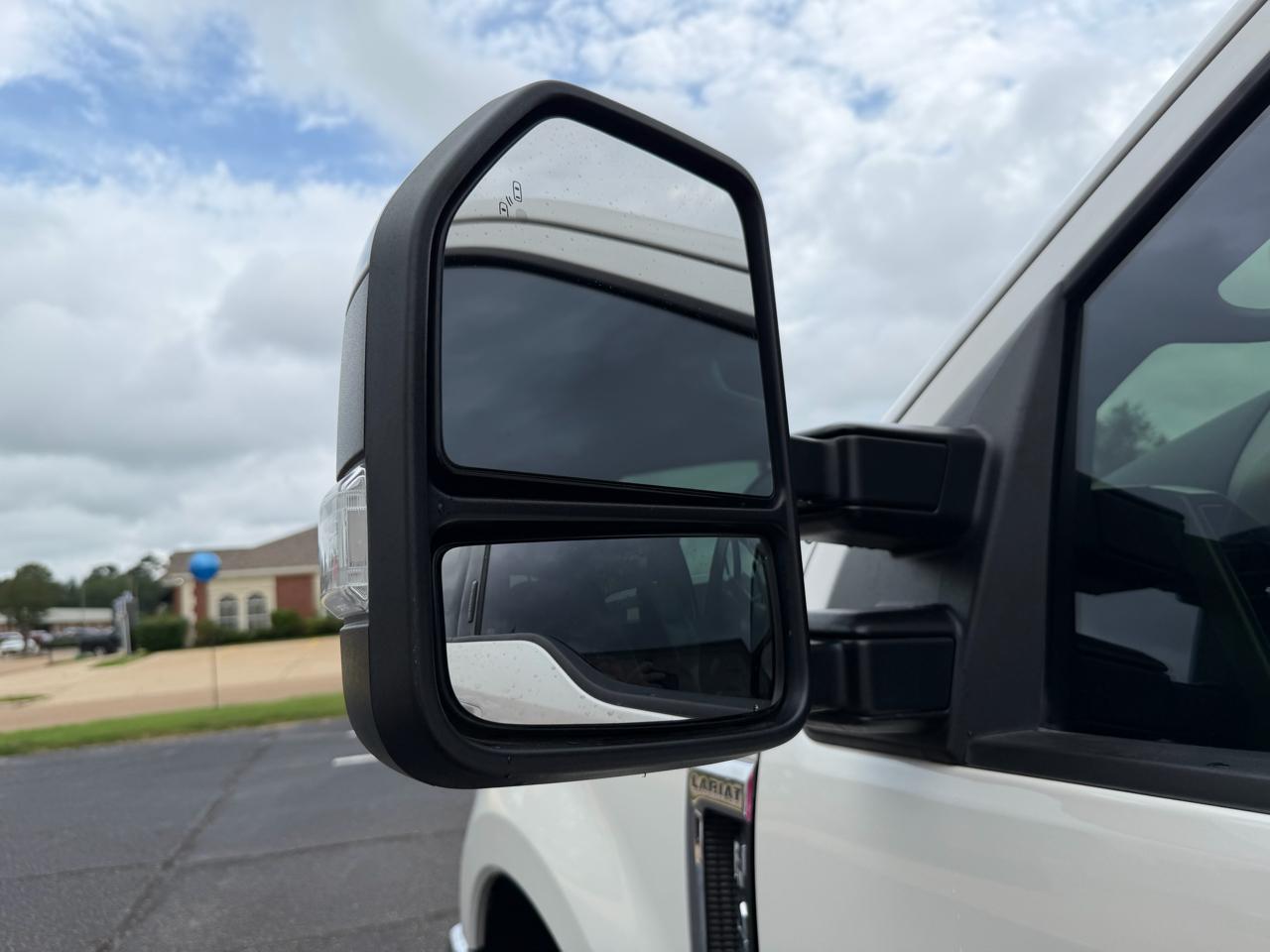 Ford F-250 SD Lariat Crew Cab 4WD 2018