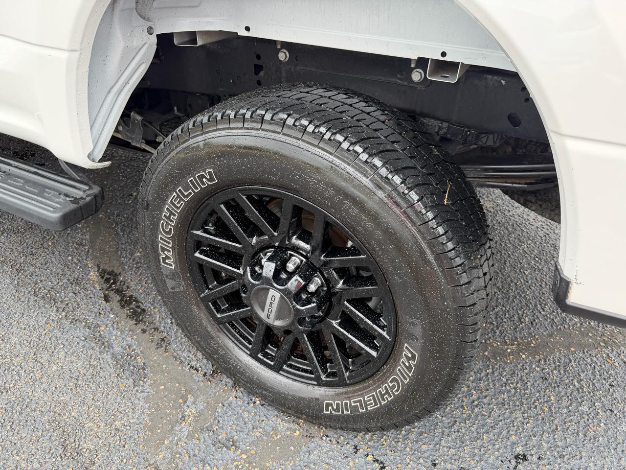 Ford F-250 SD Lariat Crew Cab 4WD 2018