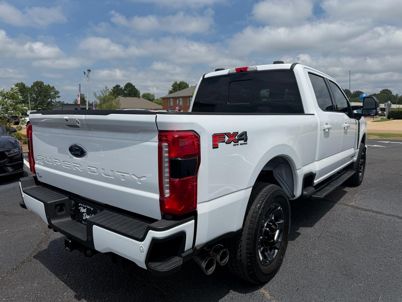 Ford F-250 SD Lariat Crew Cab 4WD 2024
