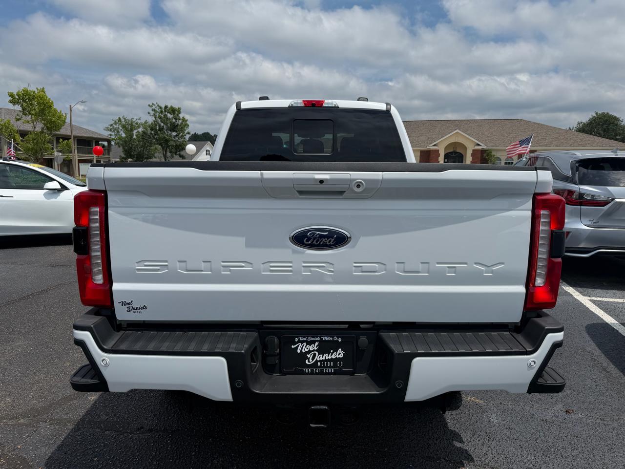 Ford F-250 SD Lariat Crew Cab 4WD 2024