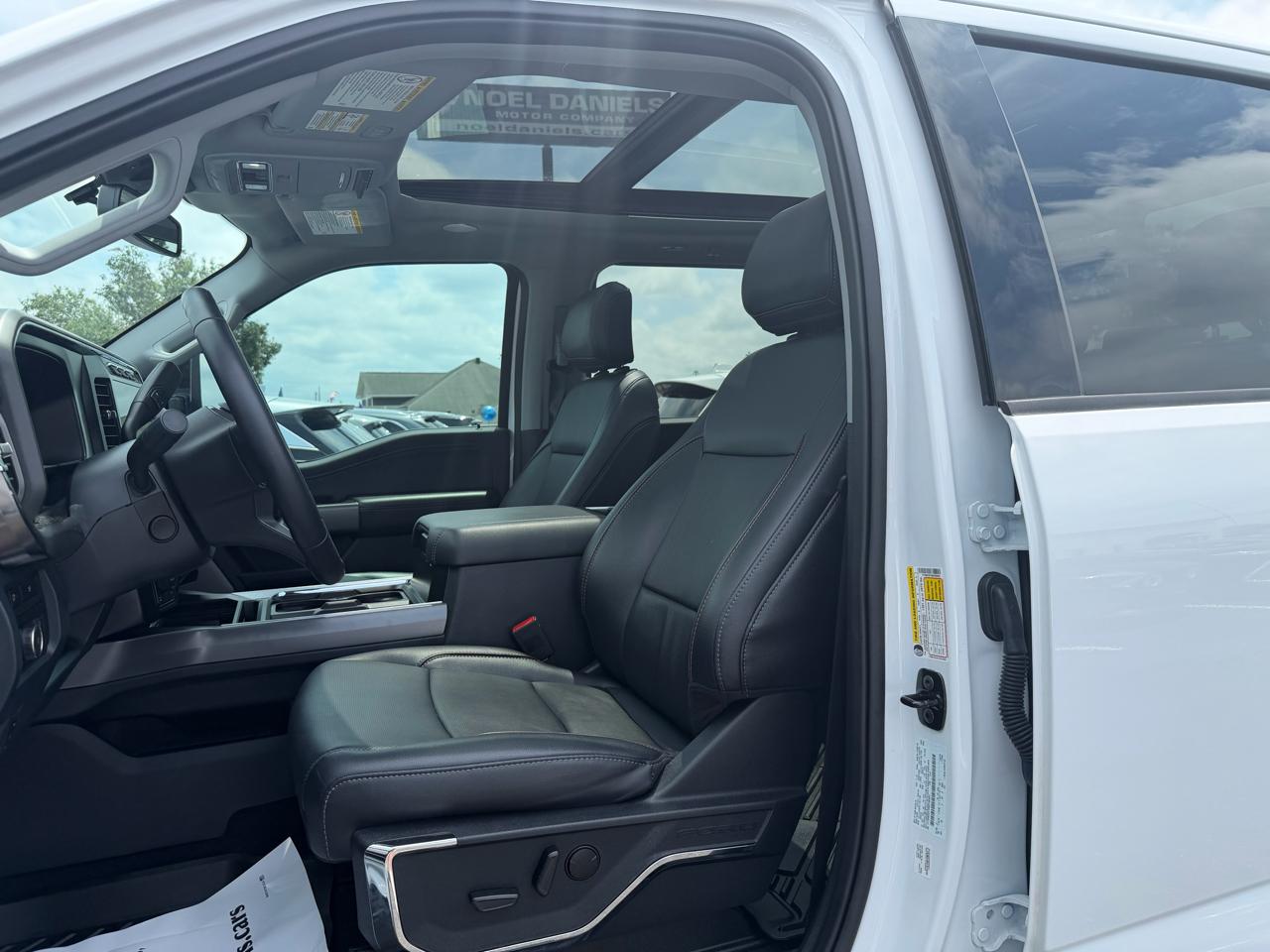 Ford F-250 SD Lariat Crew Cab 4WD 2024