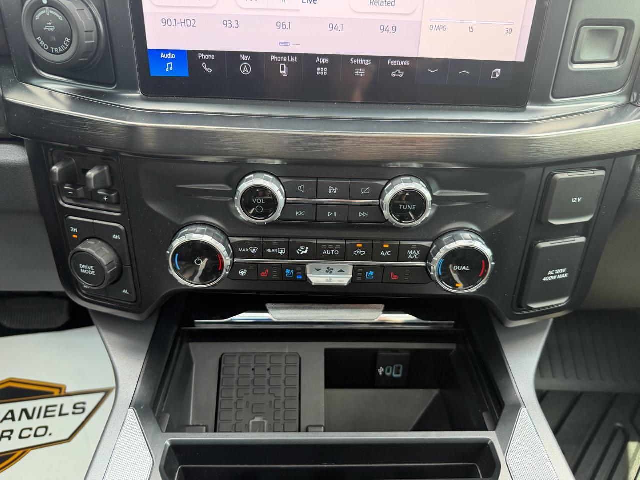 Ford F-250 SD Lariat Crew Cab 4WD 2024