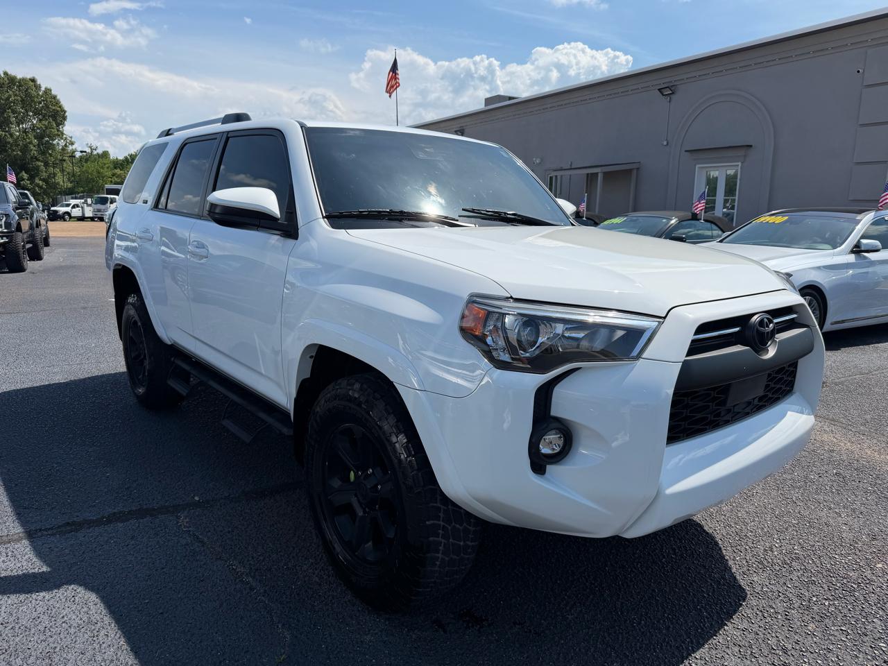 Toyota 4Runner SR5 2023