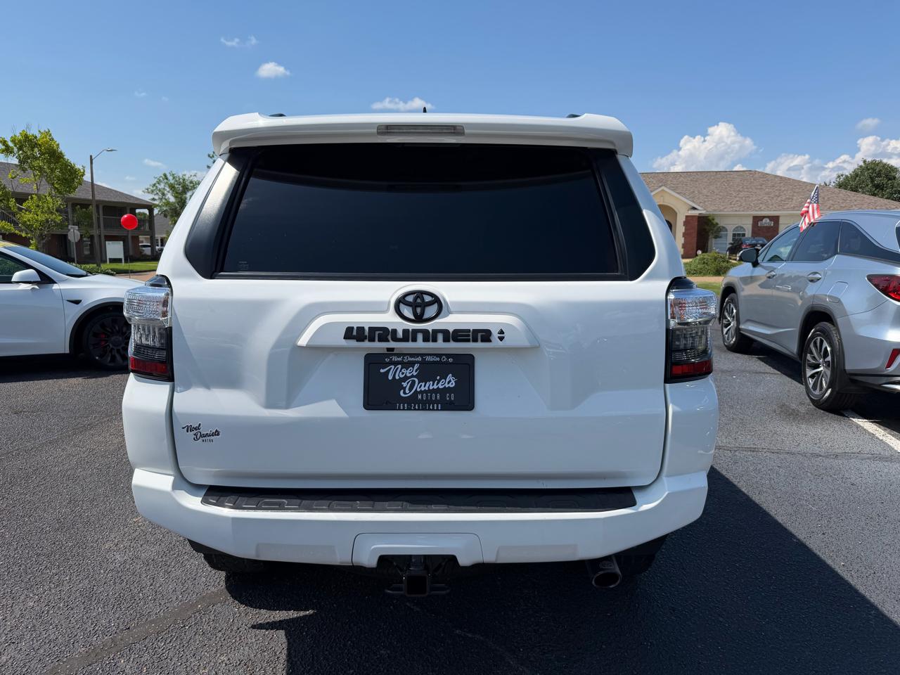 Toyota 4Runner SR5 2023