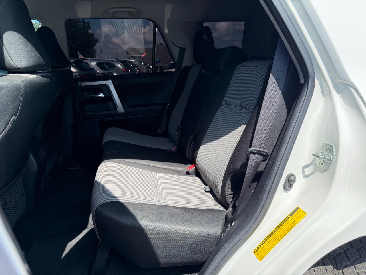 Toyota 4Runner SR5 2023