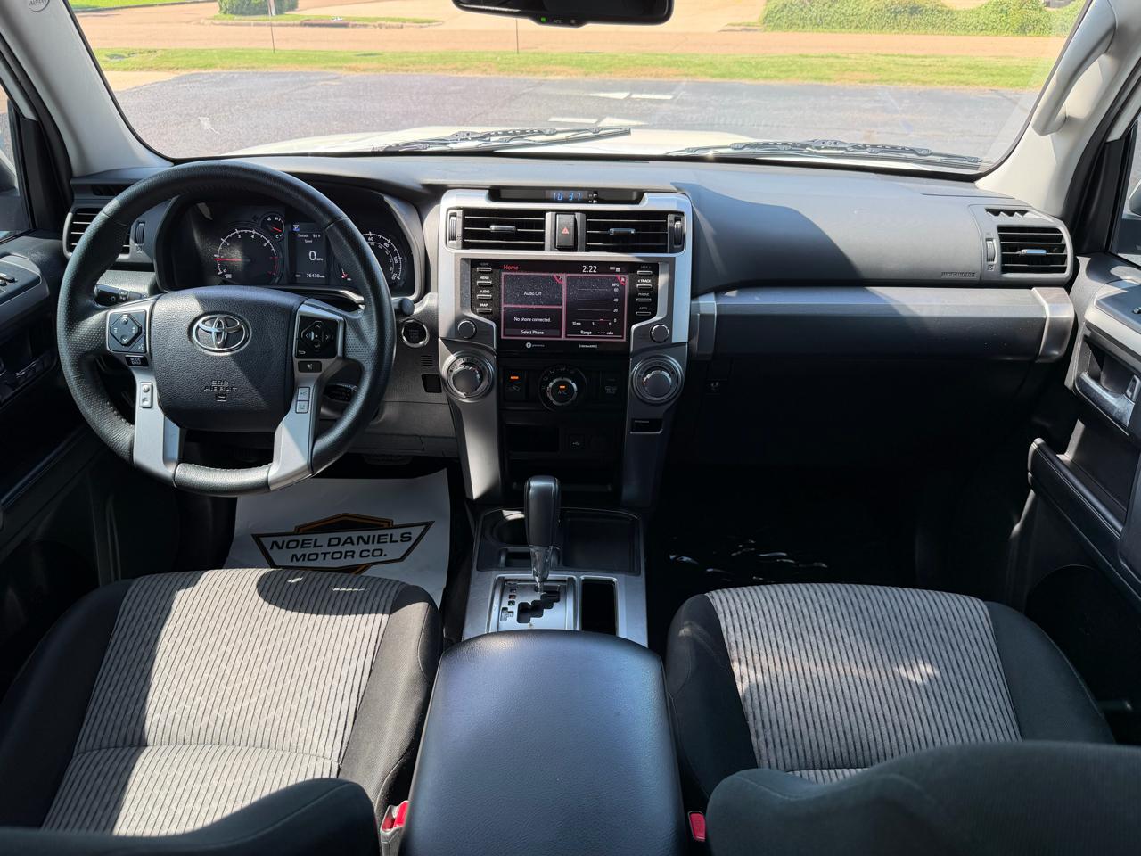 Toyota 4Runner SR5 2023