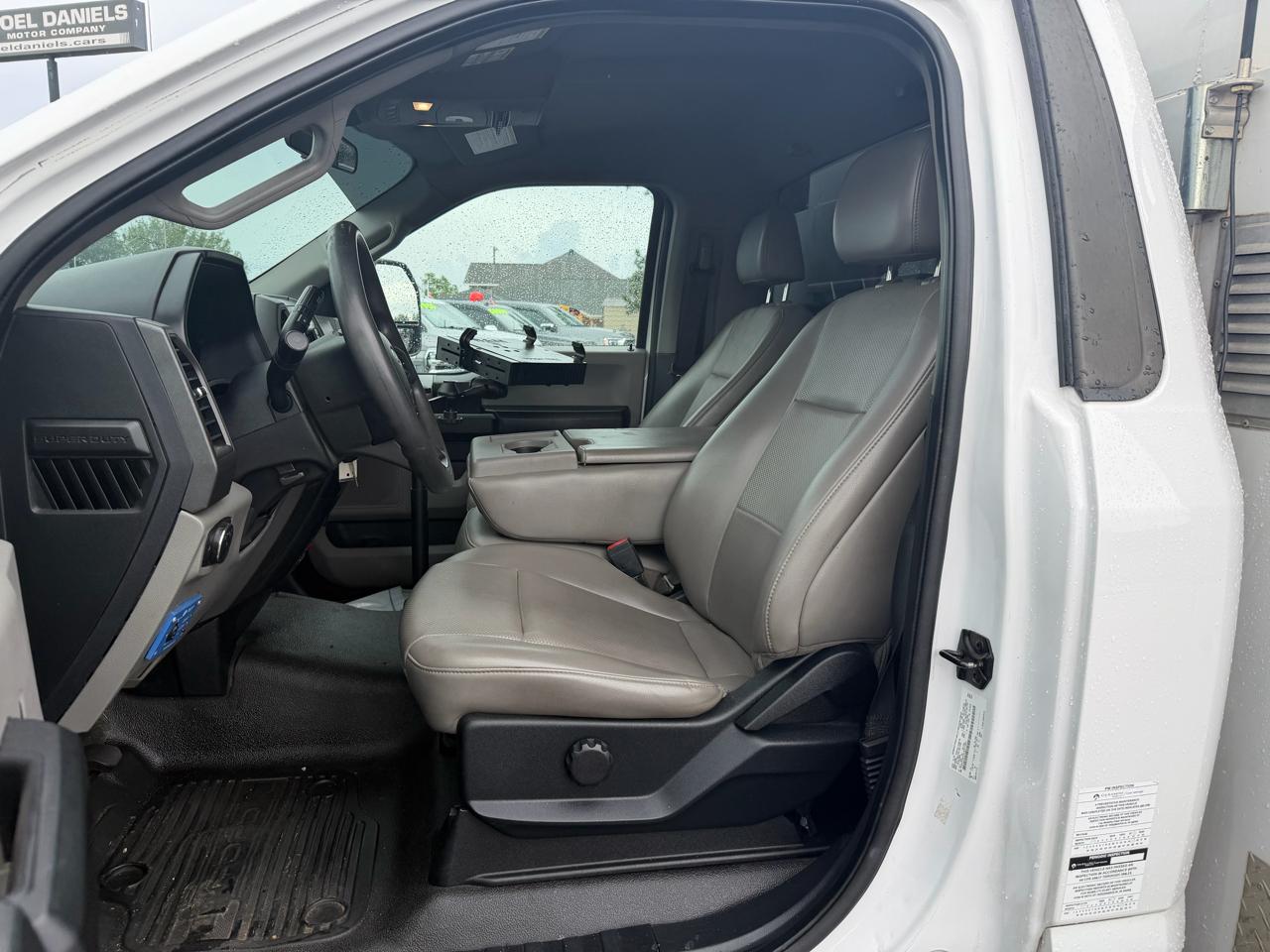 Ford F-450 SD Regular Cab DRW 2WD 2020