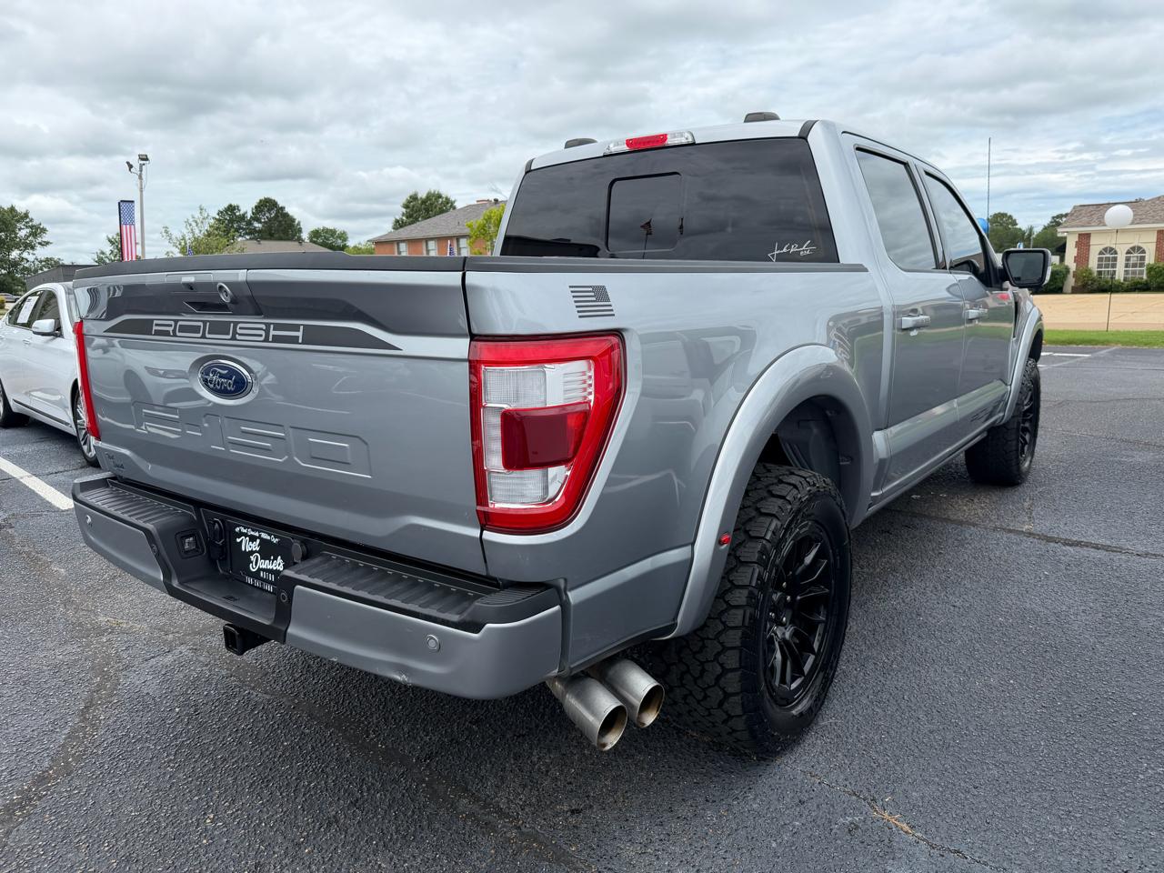 Ford F-150 Lariat SuperCrew 5.5-ft. Bed 4WD 2023