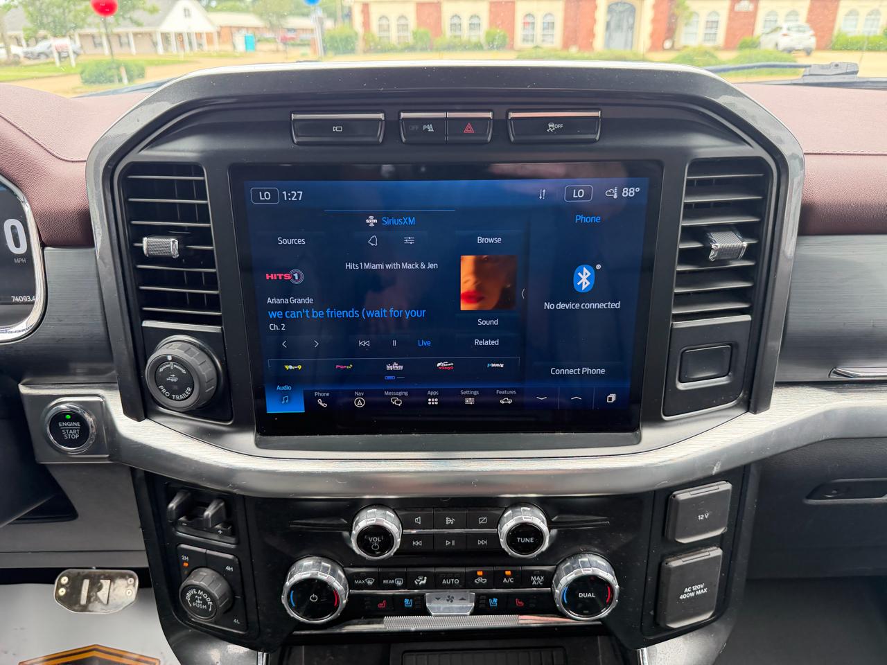 Ford F-150 Lariat SuperCrew 5.5-ft. Bed 4WD 2023