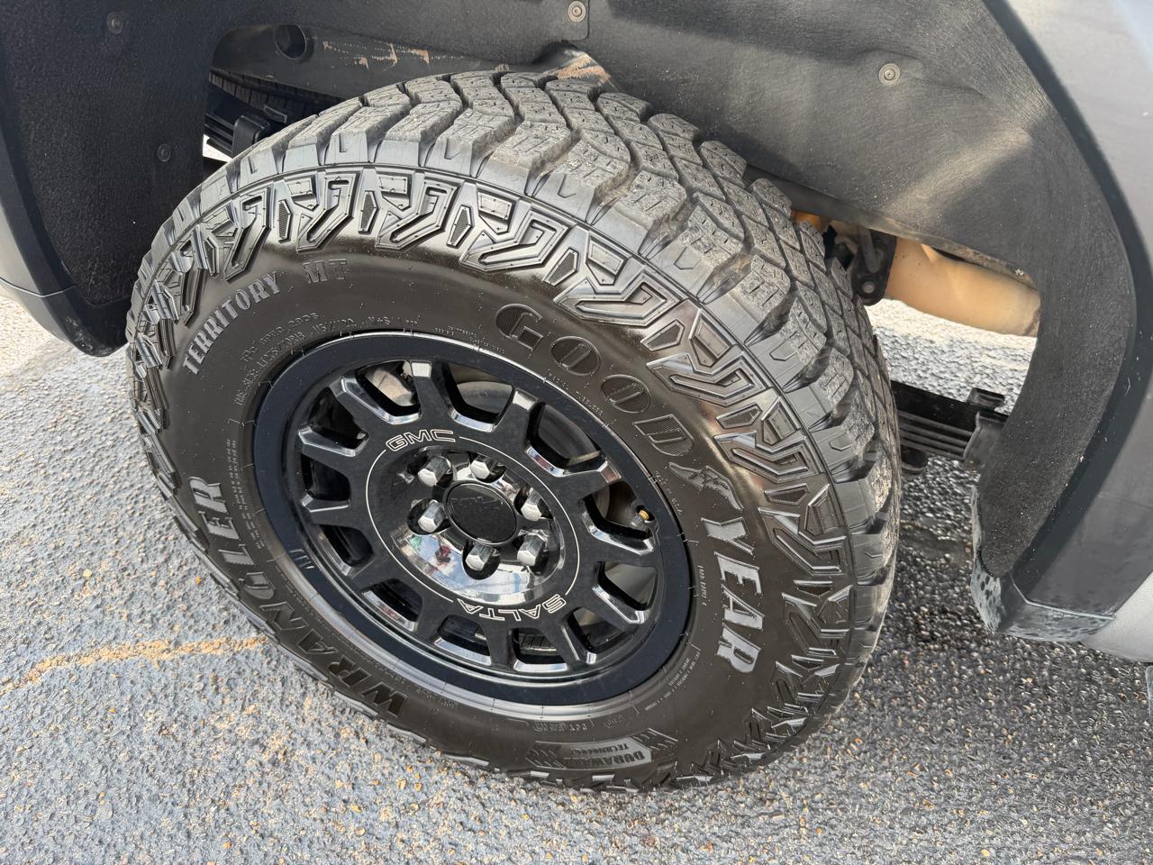 GMC Sierra 1500 AT4X Crew Cab 4WD 2023
